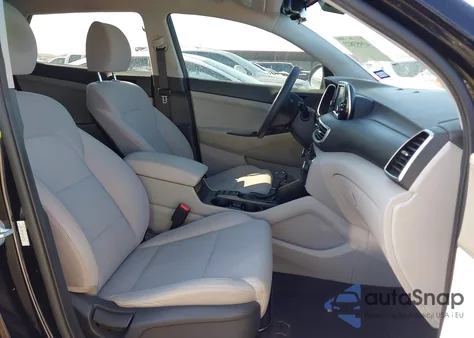 2020 Hyundai Tucson Sel z USA, uszkodzony, nr VIN KM8J3CAL8LU232473